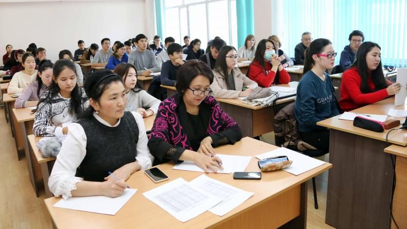 В Satbayev University был написан общенациональный диктант