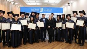 Satbayev University вручил дипломы первым выпускникам двудипломной программы магистратуры