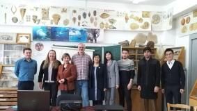 The scientists from London gave the lecture series for geologists