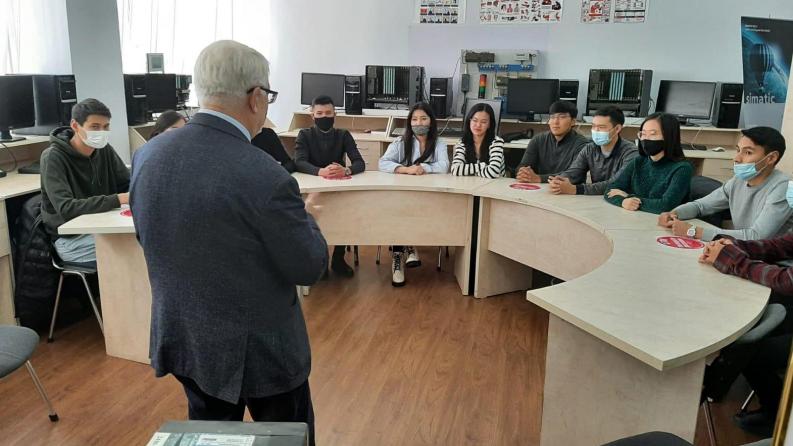 Honorary Professor of LTU Waldemar Voichik visited Satbayev University