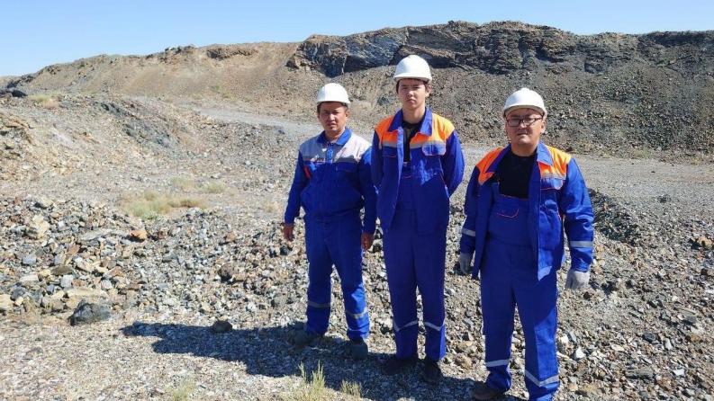 Satbayev University is improving the processing of man-made waste from vanadium production