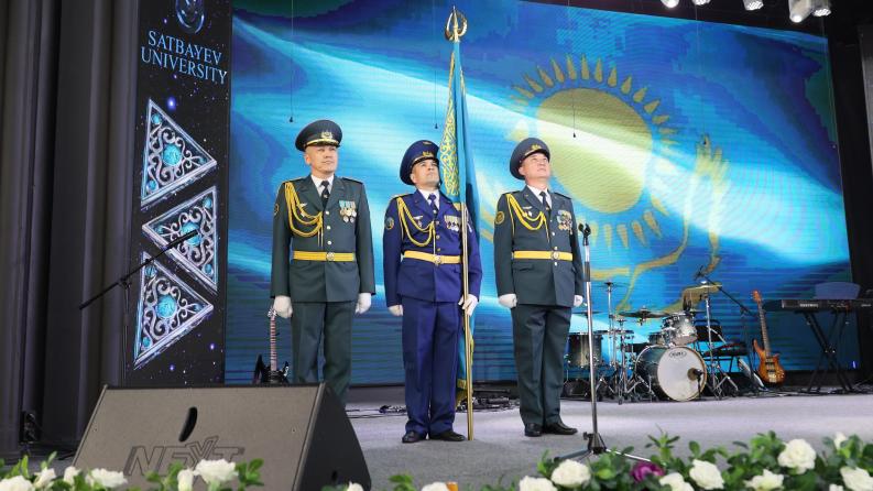 Satbayev University celebrated Republic Day with the concert dedicated to its native land