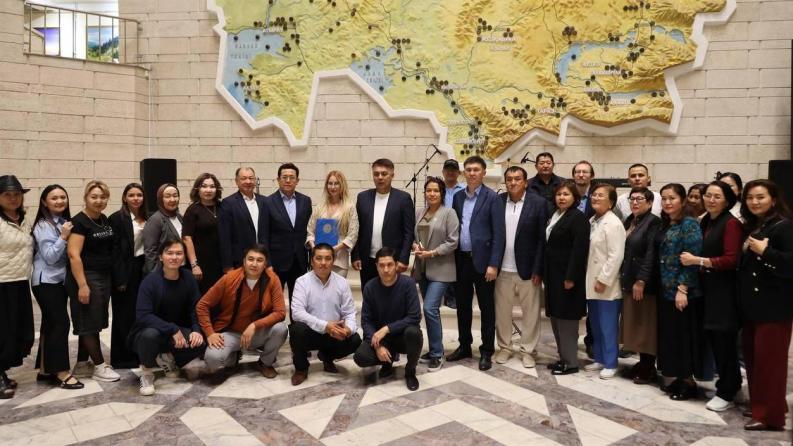 «Менің үйім» көрмесі аясында балалар хосписін қолдауға арналған қайырымдылық аукционы өтті