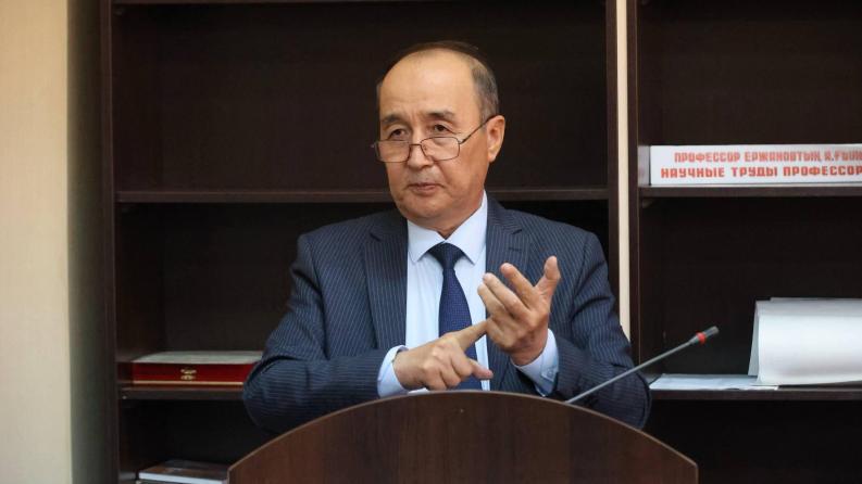 Новая эпоха независимости: в Satbayev University прошёл круглый стол ко Дню Республики