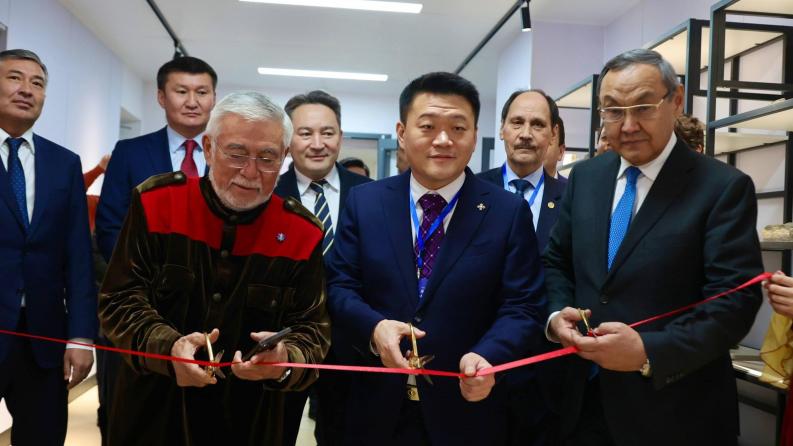 Ғылыми мектептен цифрлық геологияға