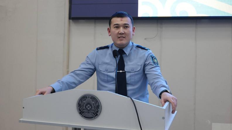 Цифрлық дәуірдегі заң мен тәртіп: Сәтбаев университетінде жастар қауіпсіздігі жөнінде дәріс өтті