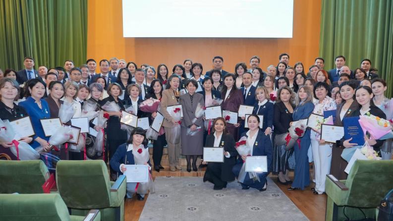 Ученые и молодые исследователи Satbayev University удостоены государственных научных стипендий за вклад в развитие науки и высшего образования