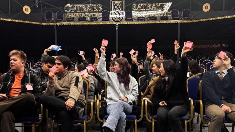 Герменевтикалық тәсіл және Bildung іс жүзінде ТДМ-ға бағдар ретінде: Satbayev University-де ArtLab бағдарламасының екінші семестрі жүзеге асырылуда