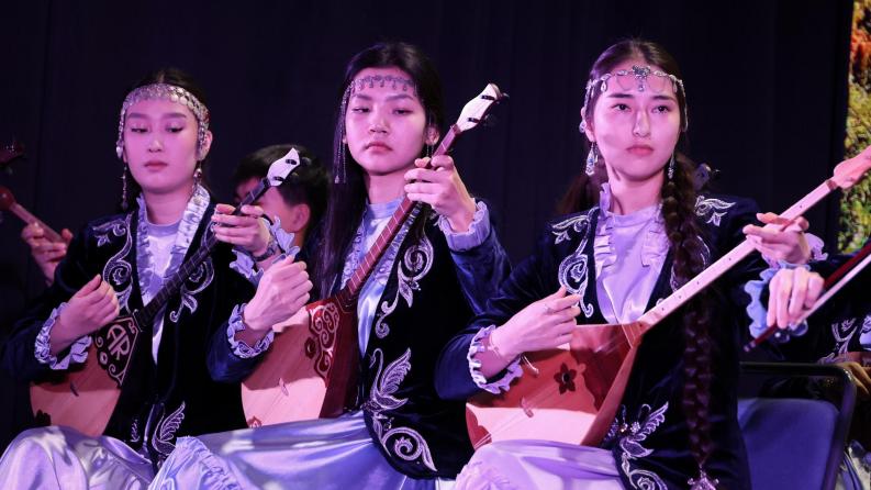 Творчество объединяет поколения инженеров на традиционной &laquo;Весне КазНИТУ &ndash; 59&raquo;