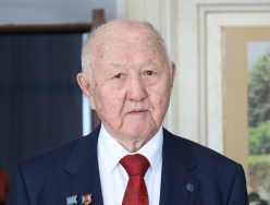 B. Rakishev