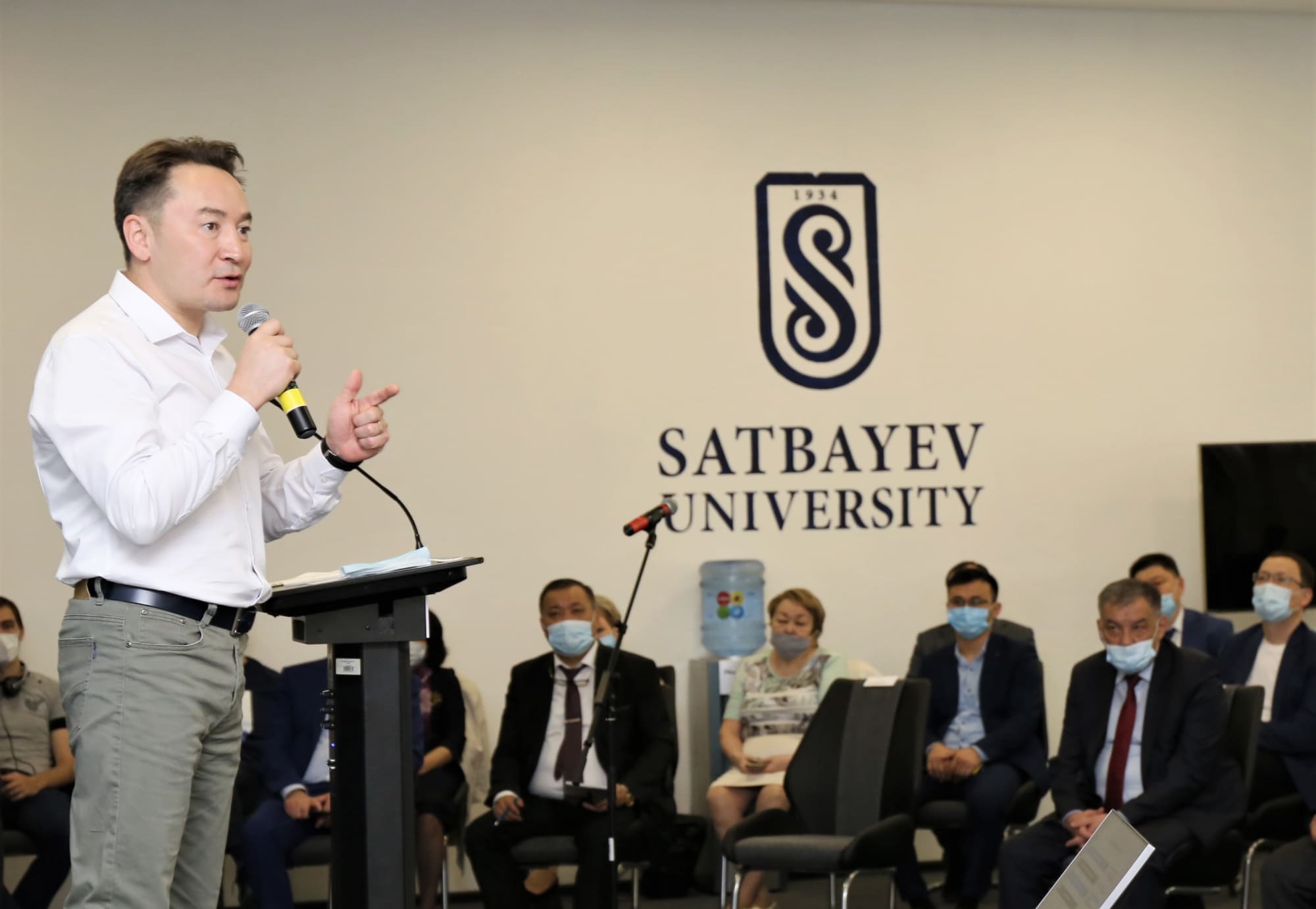 Ректор Satbayev University представил коллективу новую стратегию развития вуза