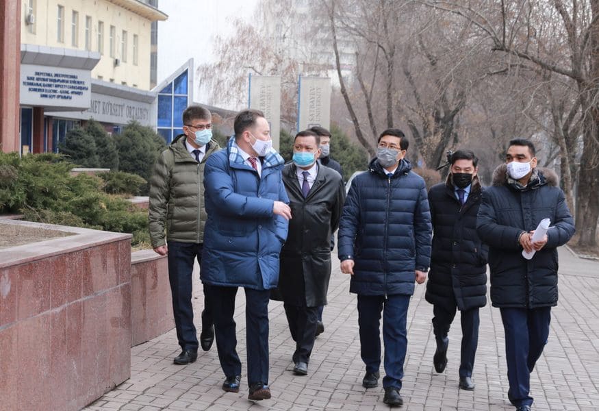 «Политех» готов к исполнению поручений президента: Асхат Аймагамбетов посетил Satbayev University