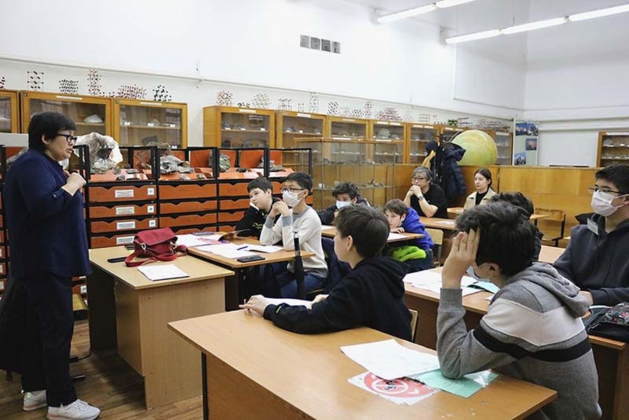 Satbayev University приглашает школьников Алматы на городскую открытую геологическую олимпиаду