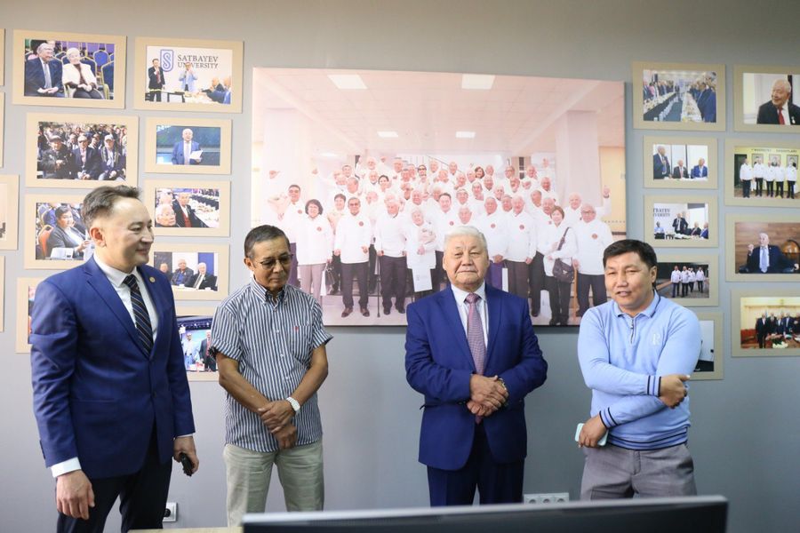 В Satbayev University прошла встреча «Ақсақалдар алқасы»