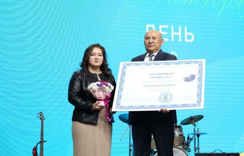 В преддверии Дня Республики Satbayev University отмечает заслуги героев университета