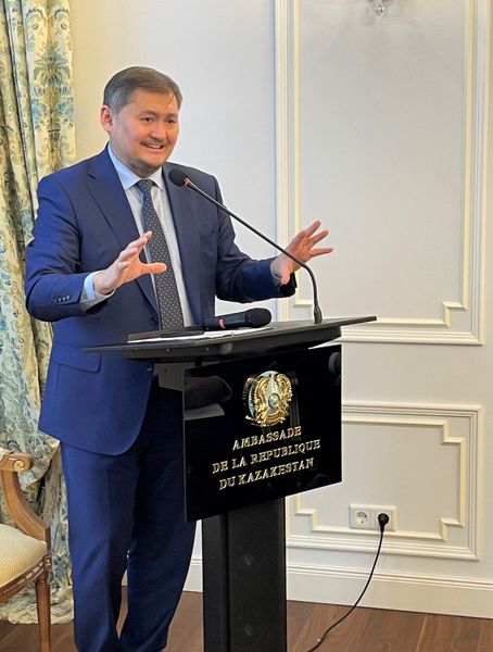 Делегация Satbayev University посетила Париж в рамках официального визита главы государства