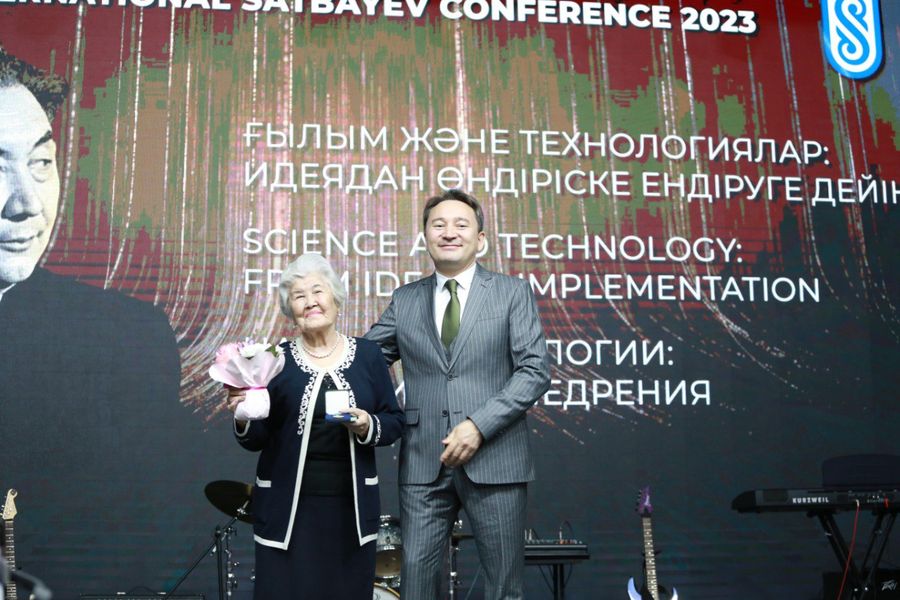 Satbayev University празднует День науки