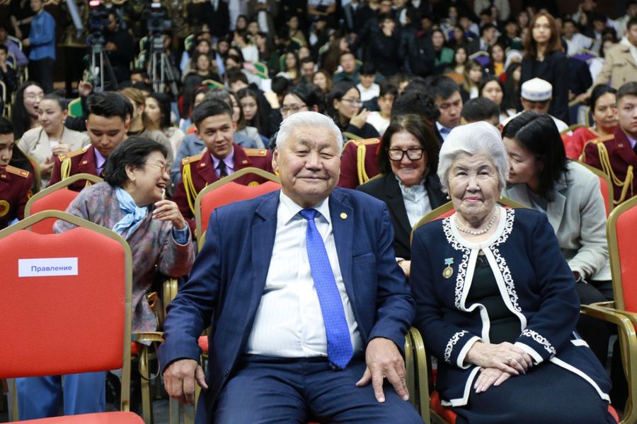 В Satbayev University прошел гала-концерта фестиваля «Весна КазНИТУ – 2023» 