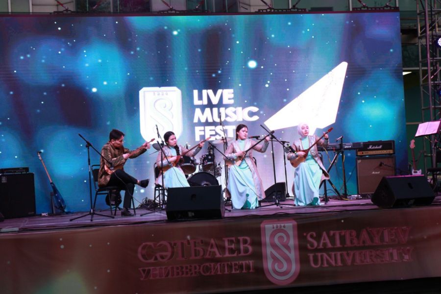 В Satbayev University прошел cтуденческий фестиваль живой музыки