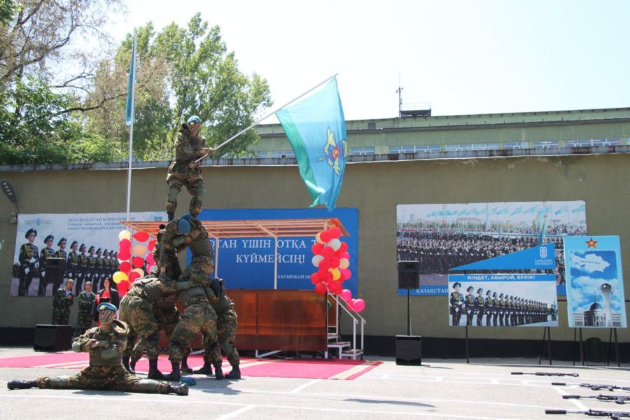 Satbayev University поздравляет казахстанских военных и чествует память о героях Великой Отечественной войны