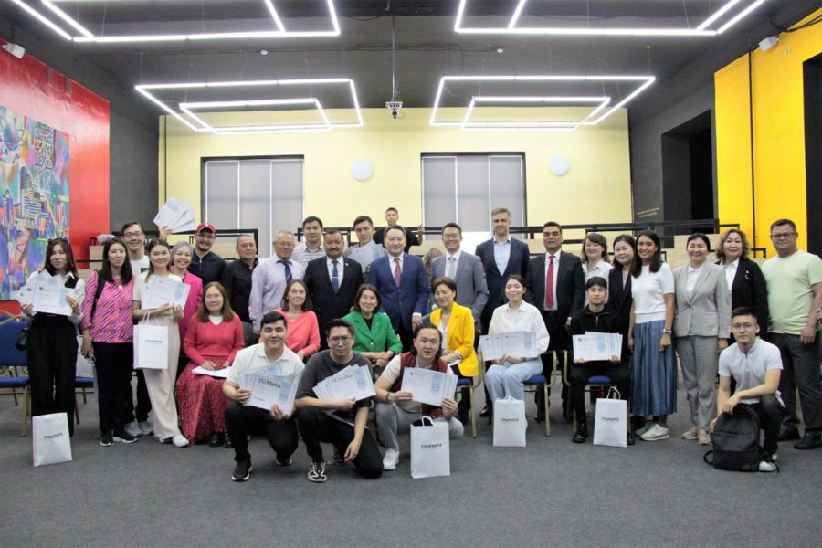 Coursera Day прошел в Satbayev University