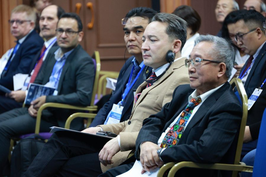 В Satbayev University собрались ученые со всего мира, чтобы обсудить вопросы в области полимерных и композитных материалов