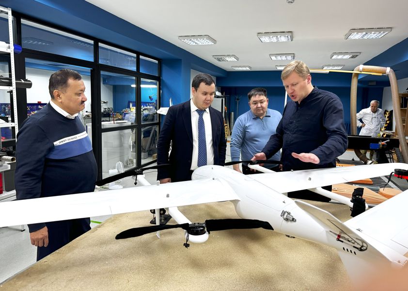 Chairman of Board of Science Foundation visited Satbayev University to get acquainted with innovative projects