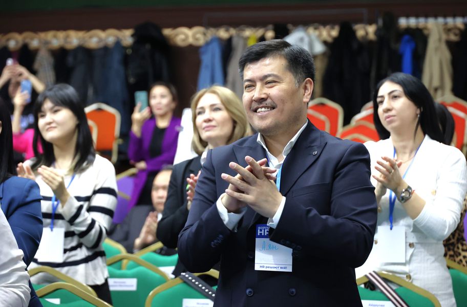 На первый план – лучшие практики: в Satbayev University начался республиканский форум HR-служб вузов