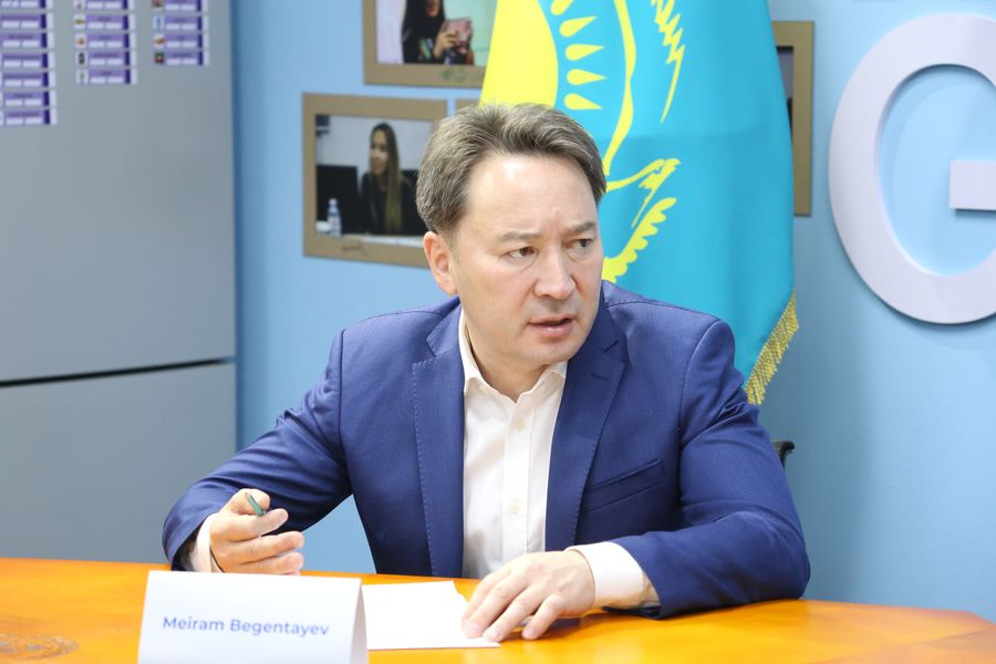 Satbayev University принял представителя Института Международного Образования (IIE) в Казахстане 