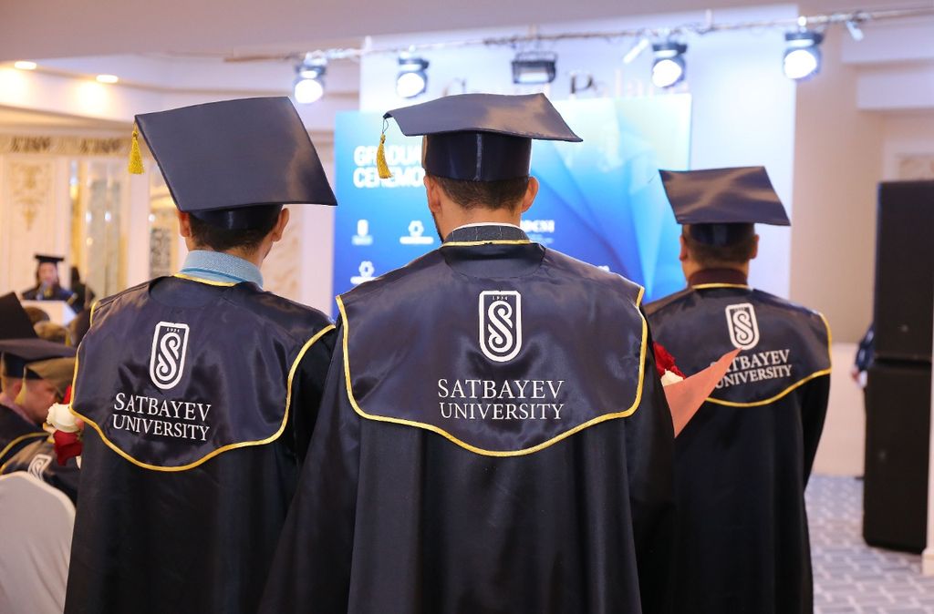 Satbayev University совместно с АО «НАК «Казатомпром» вручил дипломы выпускникам программы целевой магистратуры